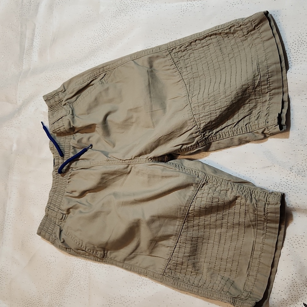 DKNY shorts for boys size xl